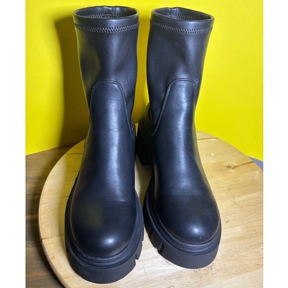 Steve Madden Boots Wm 8 M Boomba Black Faux Leather Sock Platform Chunky - Picture 3 of 8